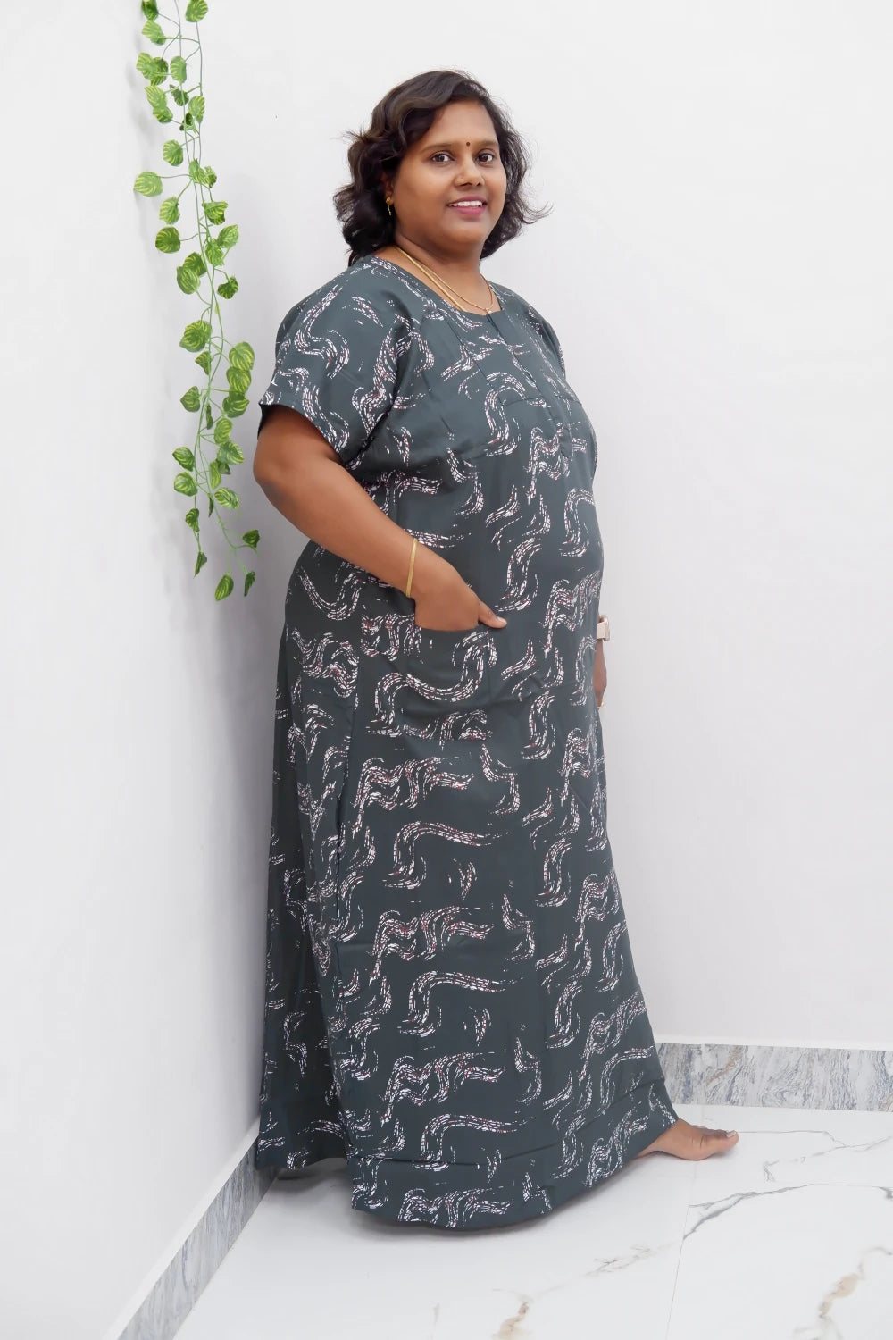 Elegant Zip-Front Pure Cotton Nighty