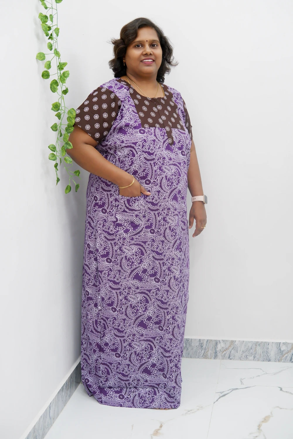 Elegant Zip-Front Pure Cotton Nighty