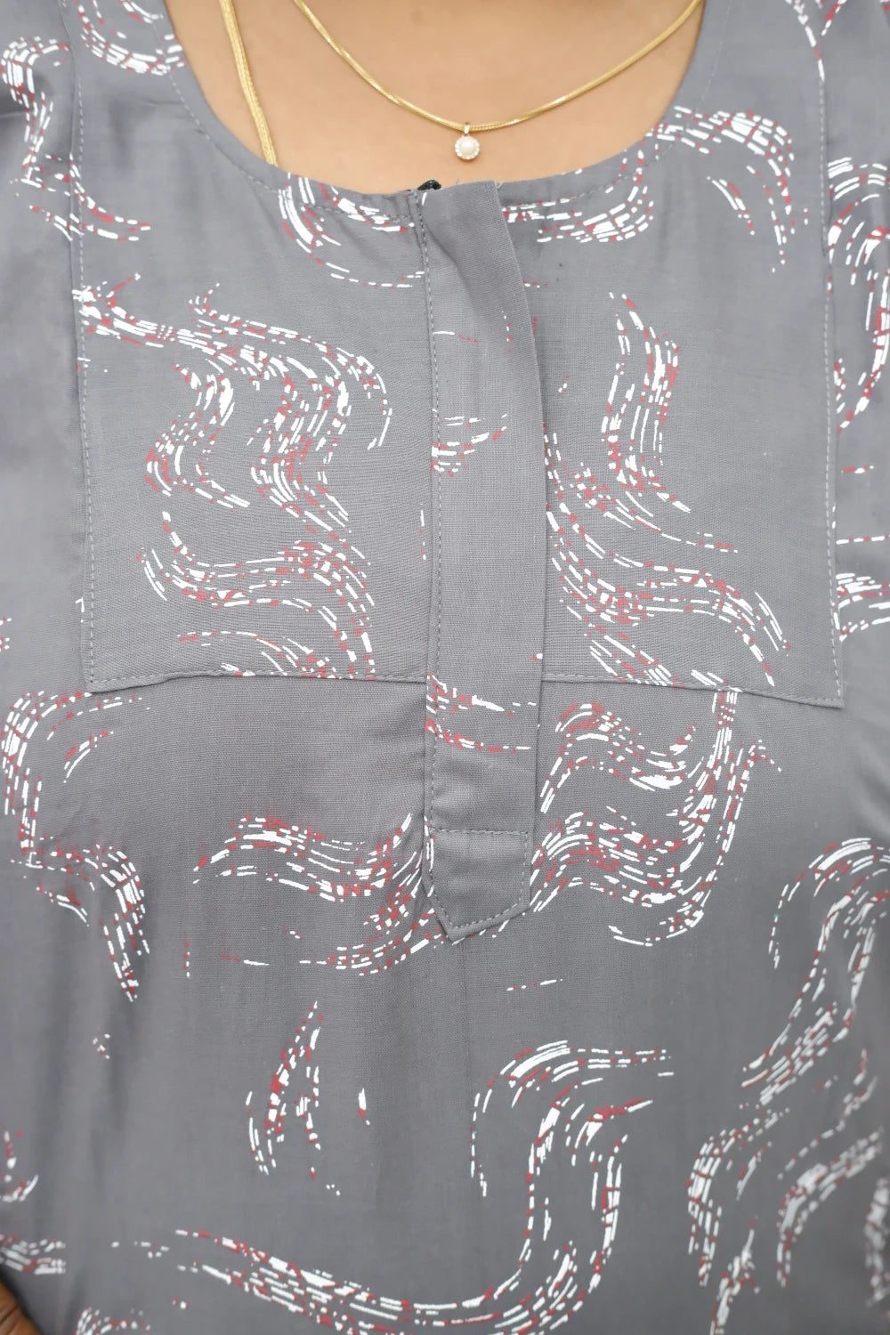 Elegant Zip-Front Pure Cotton Nighty