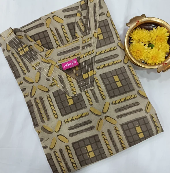 Handloom Heritage: Stylish Cotton Side Open Kurti