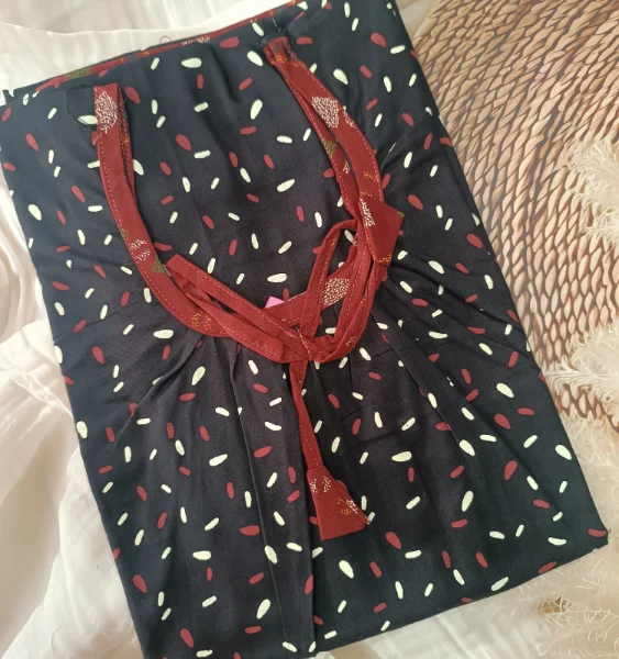 Fashionable Chic U-Neck Cotton Nighty