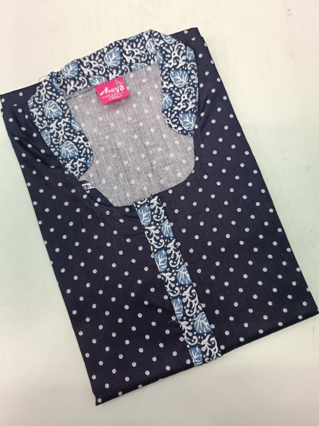 Chic Elite Collar Cotton Nithy with a Zip Closure