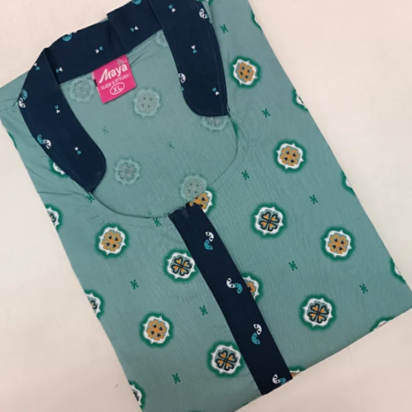 Chic Elite Collar Cotton Nighty with a Zip Closure